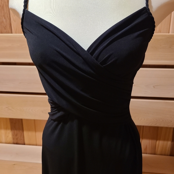 Beatiful black dress - Picture 10 of 13